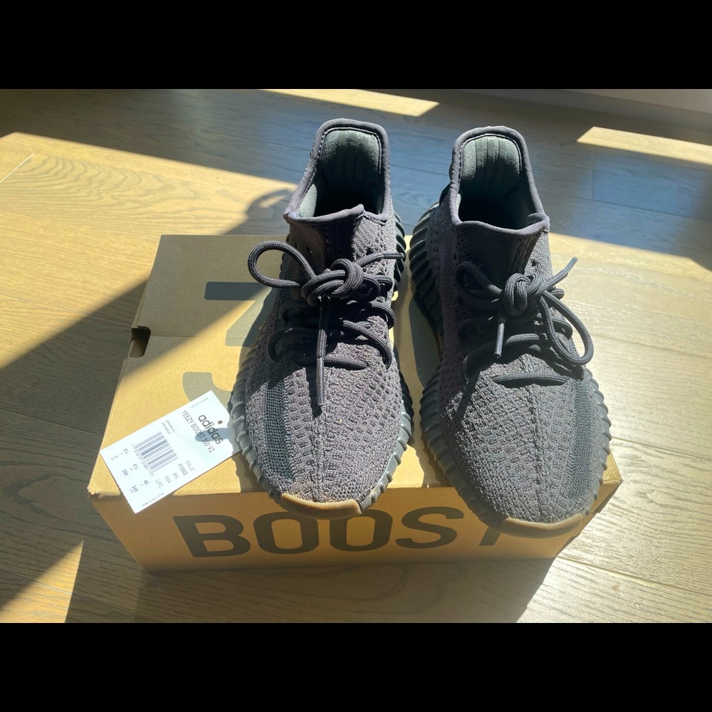 Yeezy boost 350 V2 Cinder, 100% authentic, US men size 7